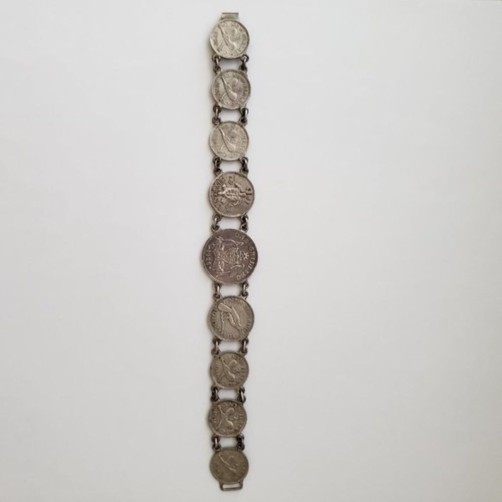 Vintage New Zealand & Fiji Coin Bracelet 7"